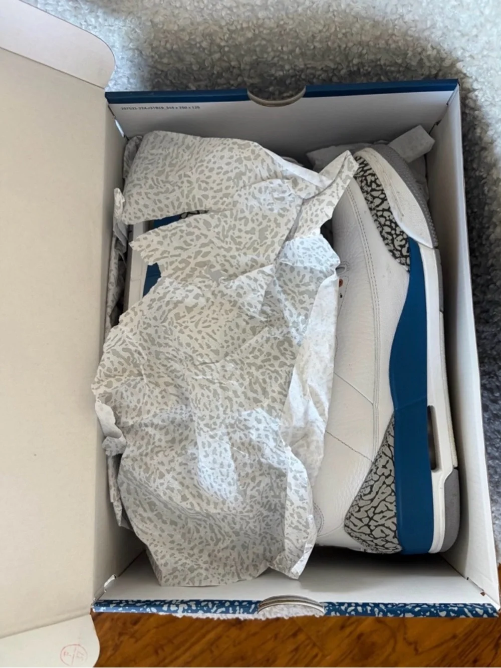 Jordan Retro Wizards Low White Blue with Elephant Print NEW WITH BOX